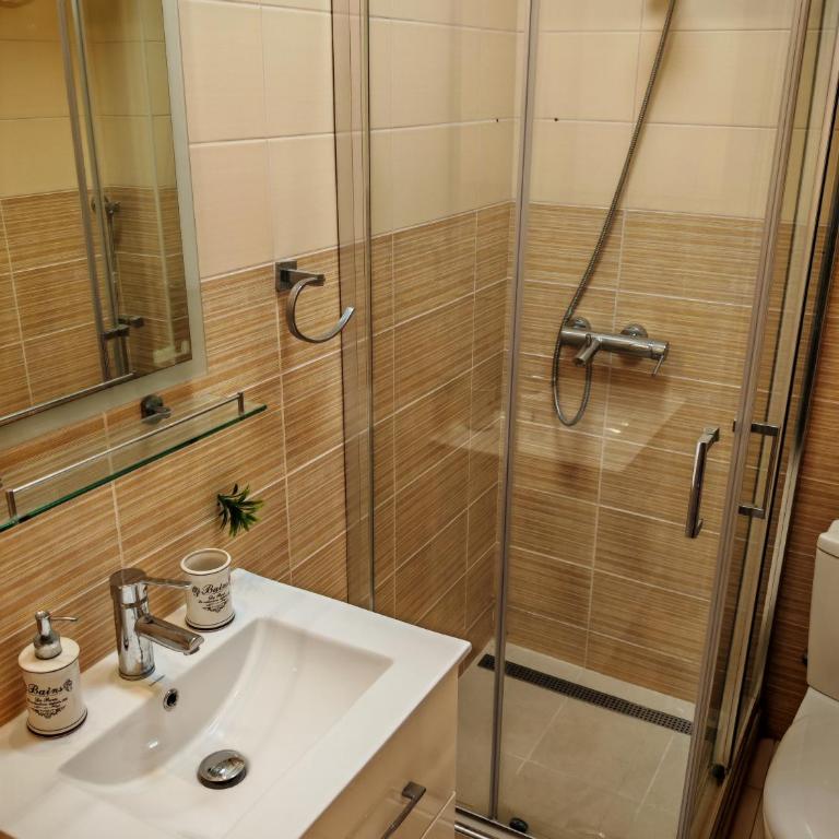 Boulevard Apartments - Studio-Apartment - 5
