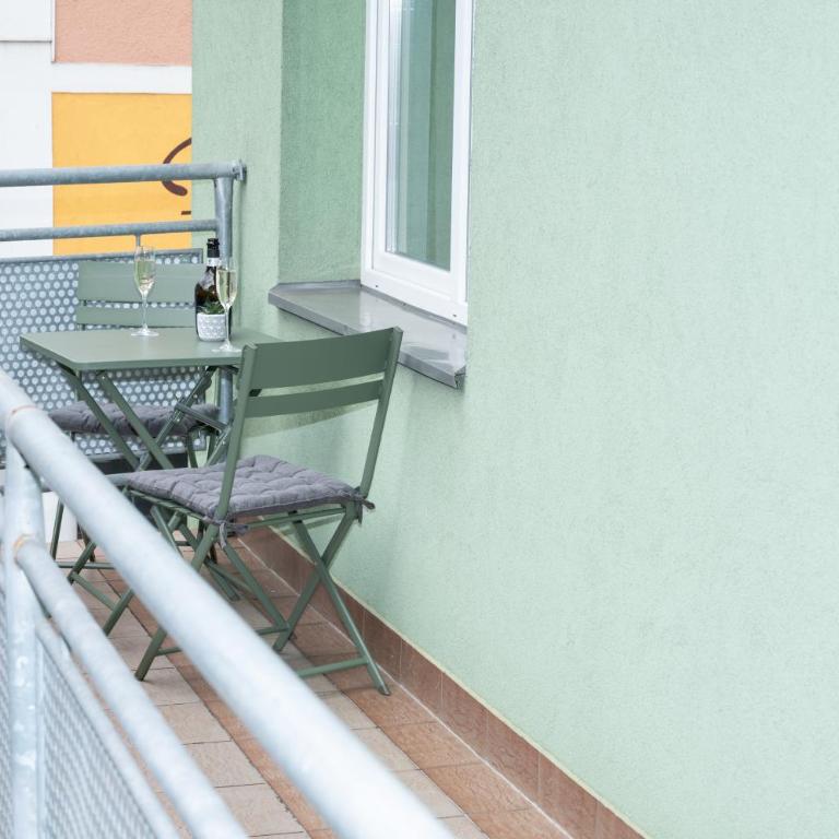 Green Mango - City Apartment mit Balkon - One-Bedroom Apartment - 12