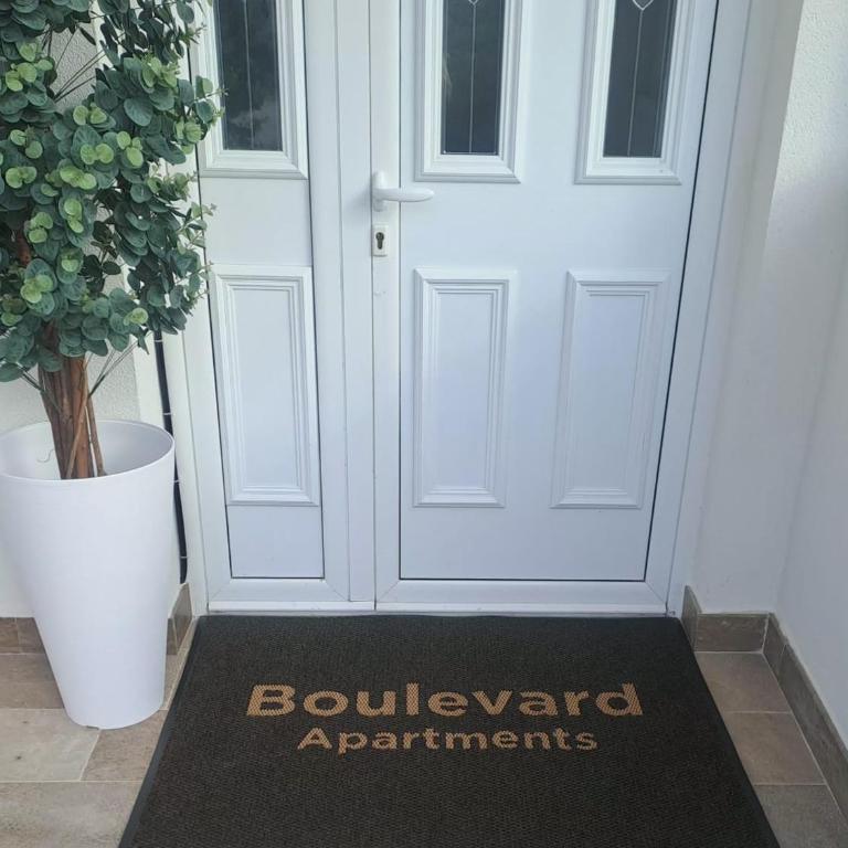 Boulevard Apartments - Studio-Apartment - 9