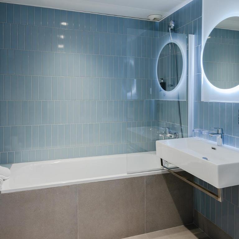 Hotel Magenta 38 by Happyculture - Chambre Triple Classique - 5