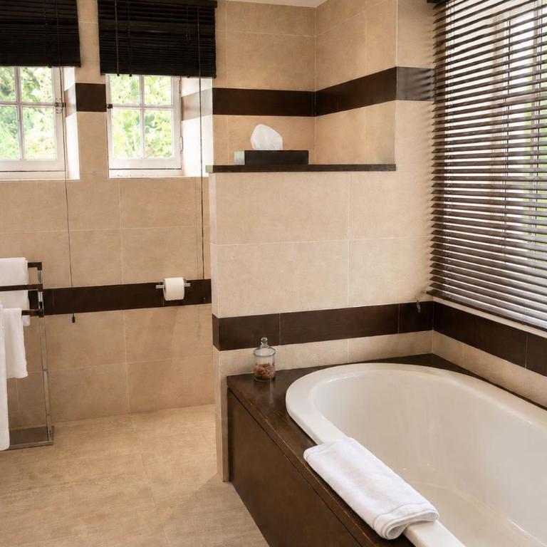 Mas de l'Amarine - Chambre Double - Vue sur Jardin - 6