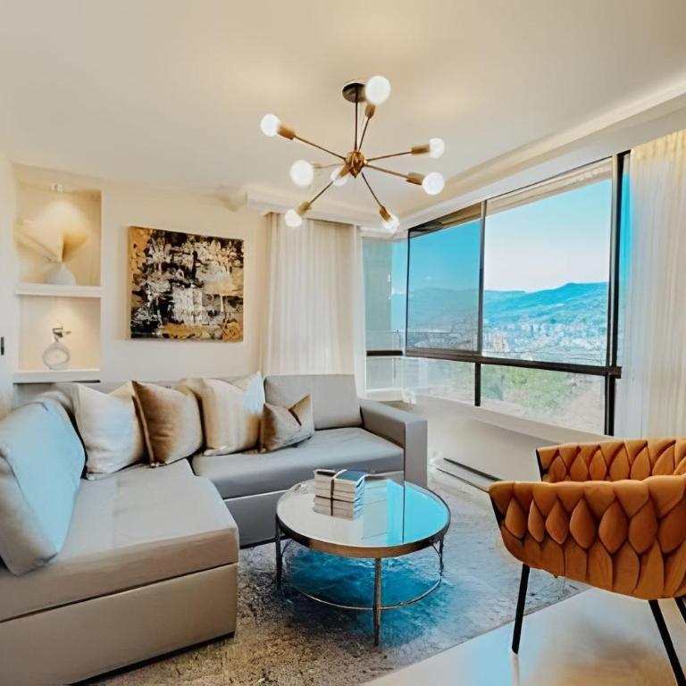 Chic 1BR by Oviedo Mall • Prime Location - Apartment - 1