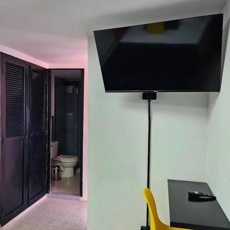 Girasol cozy Room in Medellin - One-Bedroom Apartment - 2