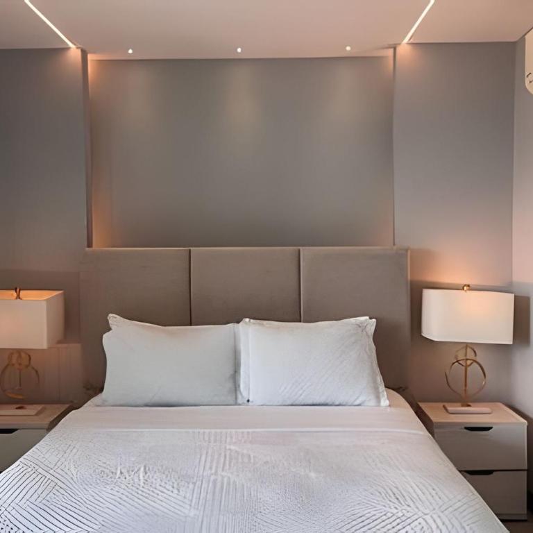 Provenza High Floor • Pool & Gym • Coworking - Apartment - 15