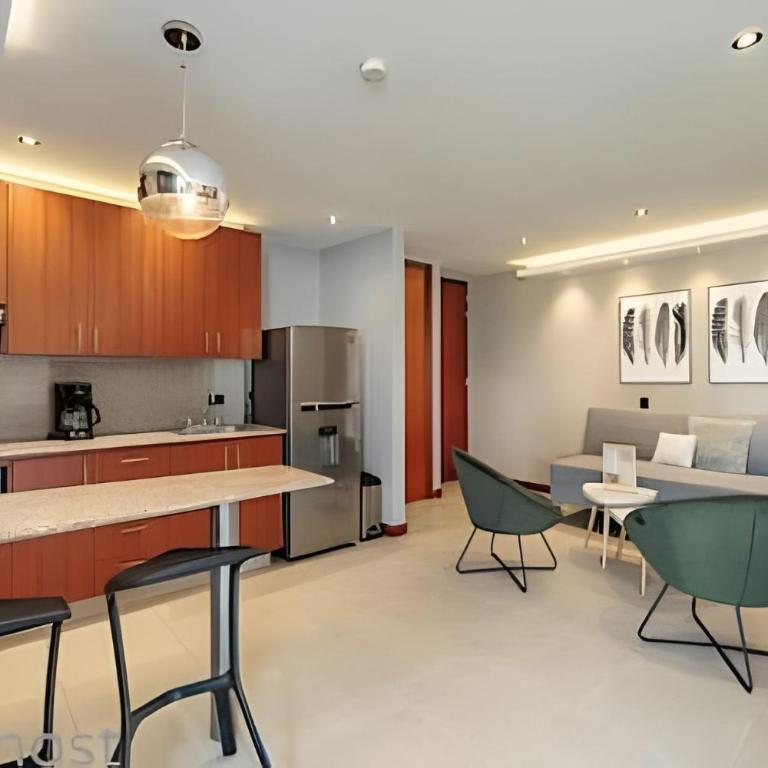 Elegant 1BR • Skyline View • Pool • Gym • Provenza - Apartment - 12