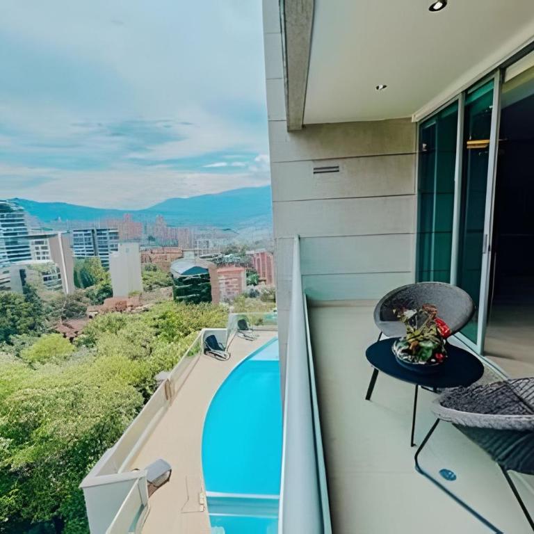 Elegant 1BR • Skyline View • Pool • Gym • Provenza - Apartment - 24