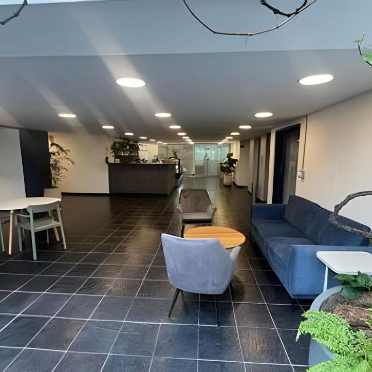 2BR 3th Fl • Terrace Views • close Provenza - Apartment - 18
