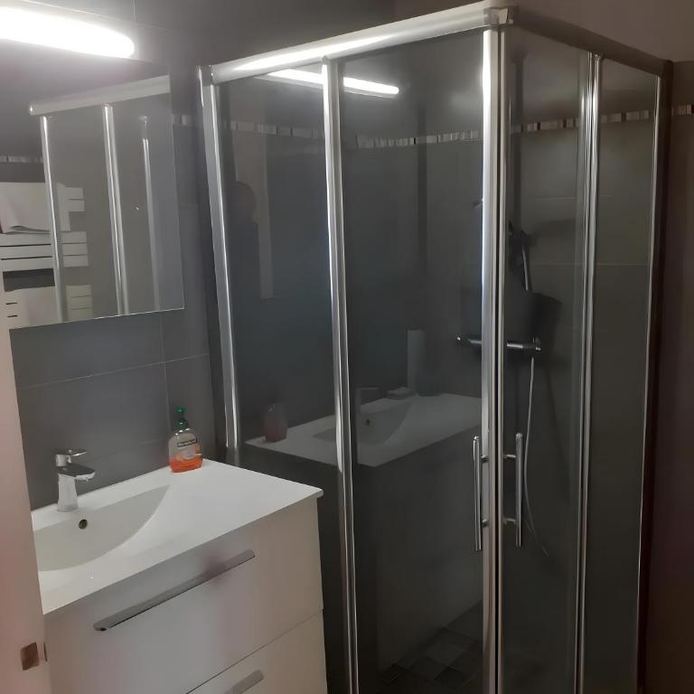 Appart Saint Jean de Luz avec pkg - Appartement Supérieur - Vue sur Ville - 7