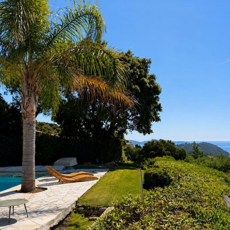 Villa avec piscine et vue mer à Cavalaire-sur-Mer - Villa - 7