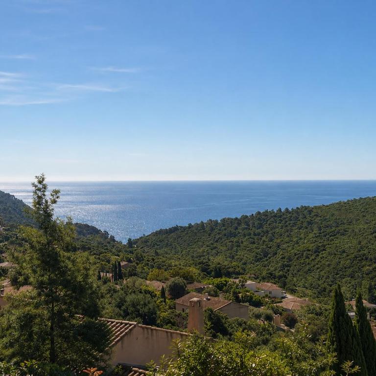 Villa avec piscine et vue mer à Cavalaire-sur-Mer - Villa - 24