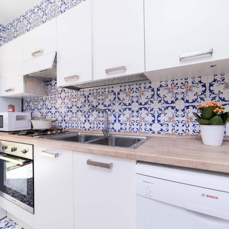 AMORE RENTALS - Appartamento Louise - Apartment with Balcony - 31