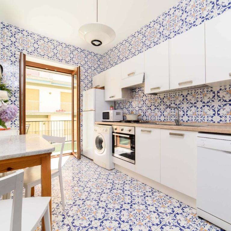 AMORE RENTALS - Appartamento Louise - Apartment with Balcony - 33