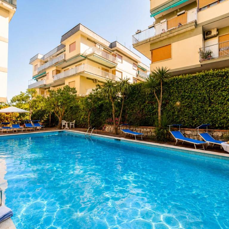 AMORE RENTALS - Appartamento Louise - Apartment with Balcony - 1