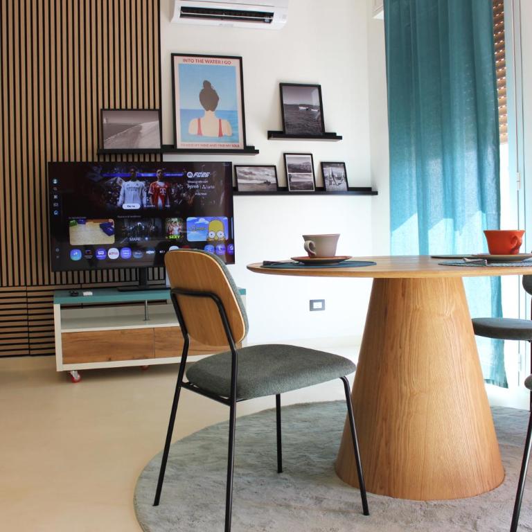 PassoMare, seaside city apartment - One-Bedroom Apartment with Balcony and Sea View - 4