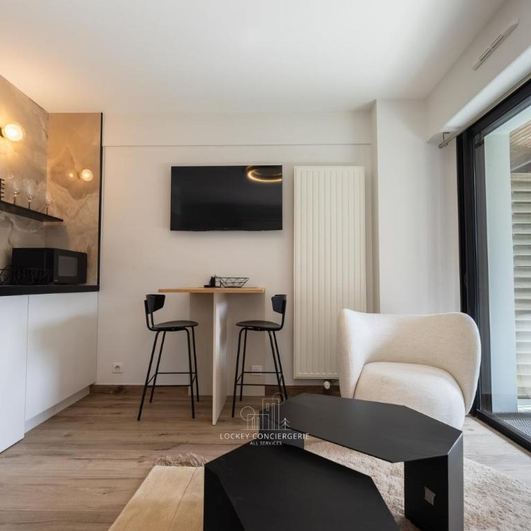 Studio élégant proche de la mer - Estudio con balcón - 13