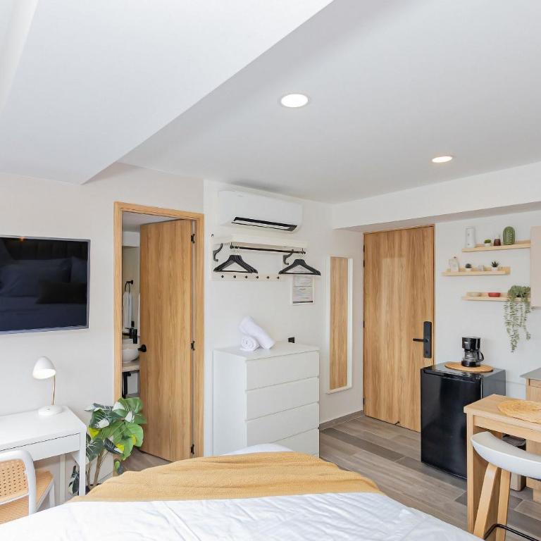 Bloom - One-Bedroom Premium Apartment - 16