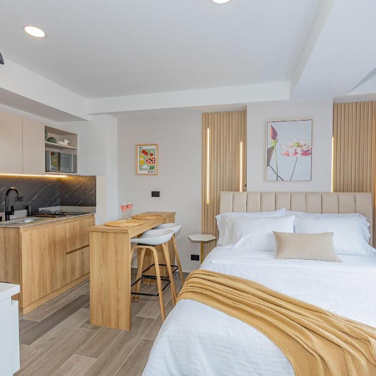 Bloom - One-Bedroom Premium Apartment - 10