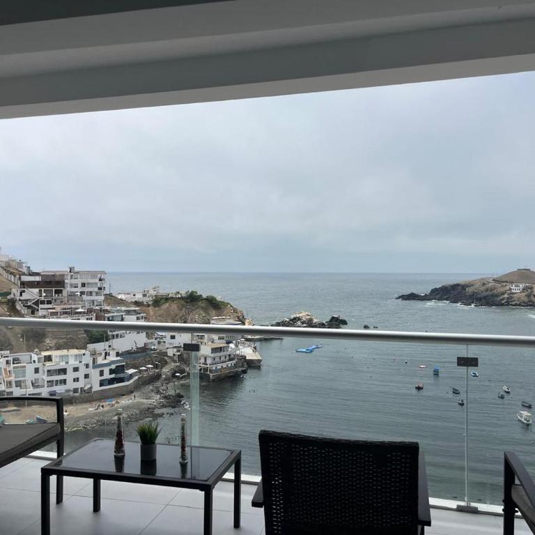 Departamento con vista al mar - Three-Bedroom Apartment - 4