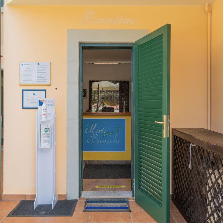 Quaint Residence I Mirti Bianchi 1 Bedroom Sleeps 2 persons - Bilo 2 - Apartment - 46