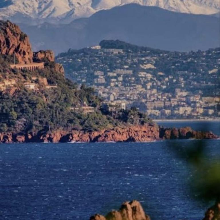 Beau 65 M2 en Front de Mer à St Raphaël - Piscine - Appartamento con 2 Camere da Letto - 10
