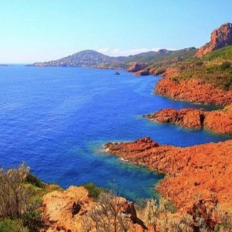 Beau 65 M2 en Front de Mer à St Raphaël - Piscine - Appartamento con 2 Camere da Letto - 9