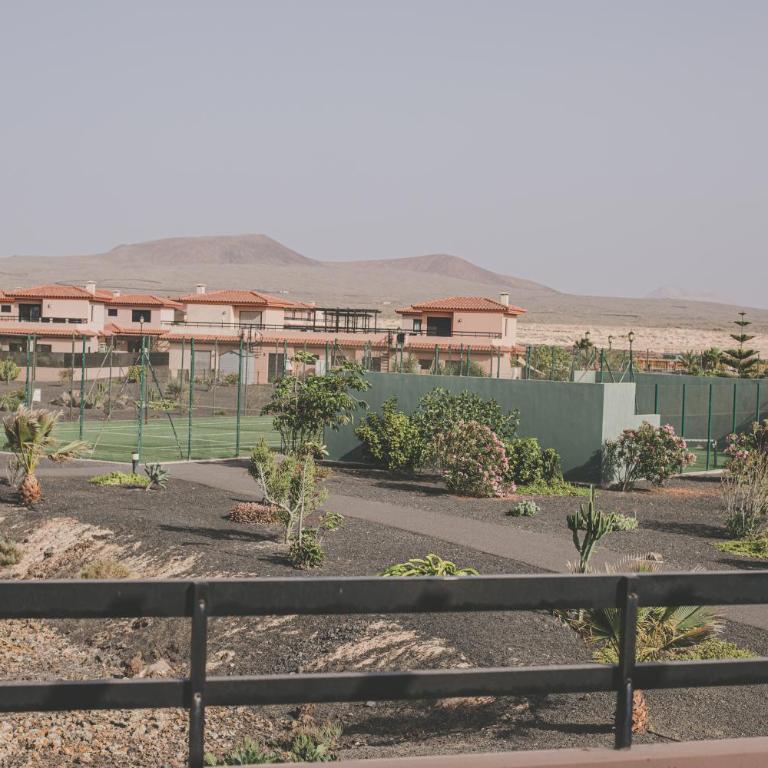 3-Bedroom Holiday Home with Garden & Pool - Villa de 3 dormitorios - 32