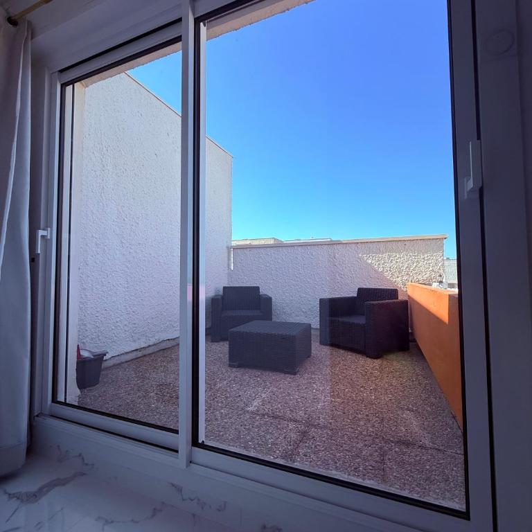 Vue Mer entièrement rénové terrasse & parking - Studio with Sea View - 22