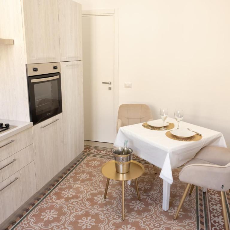 Palazzo Sorge - Sicilian Charm - Monolocale con Cucina e Balcone - 6