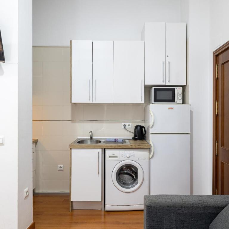 Holidays2Malaga Carreteria 97 Loft High Speed WIFI - Estudio con sofá cama - 20