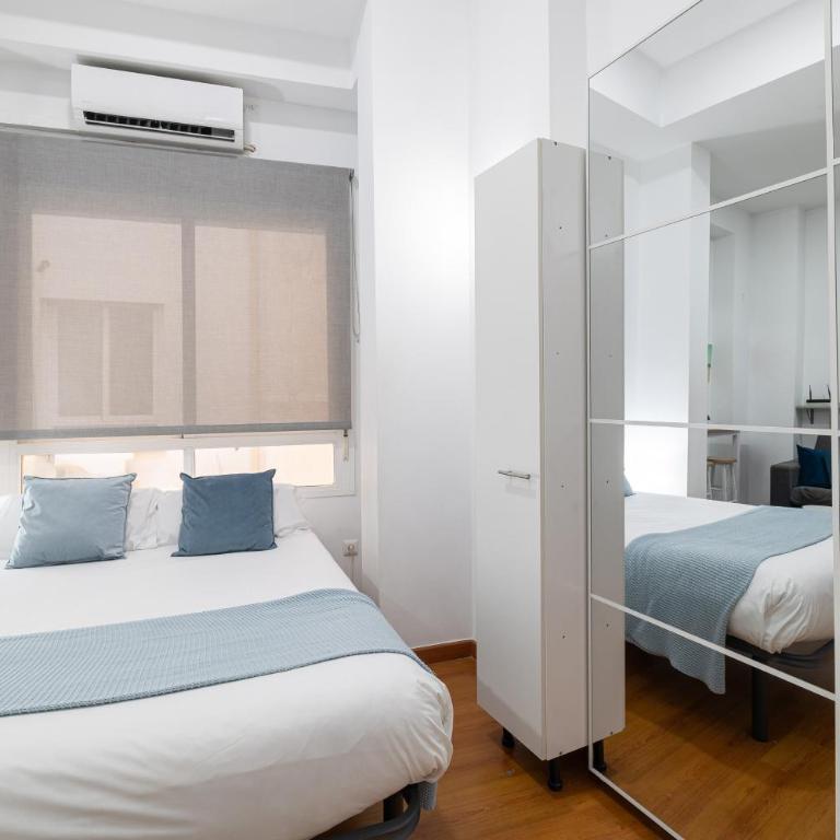 Holidays2Malaga Carreteria 97 Loft High Speed WIFI - Estudio con sofá cama - 9