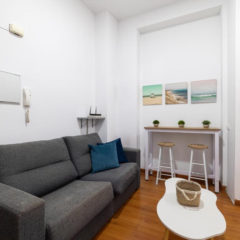 Holidays2Malaga Carreteria 97 Loft High Speed WIFI - Estudio con sofá cama - 11