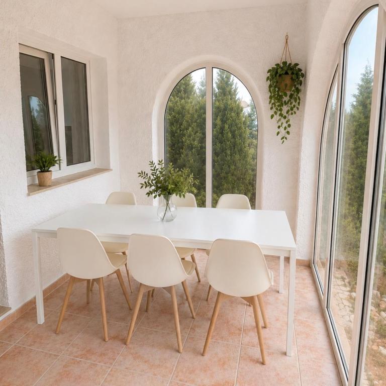 Villa con piscina y jardín privado - Villa Olivo - Dos plantas independientes - Villa - 13