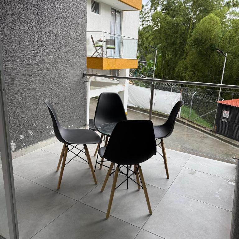 Apto 2 Bdrm 2 Bat en Circasia a 15 minutos de Salento y Filandia - Apartamento de 2 dormitorios - 3