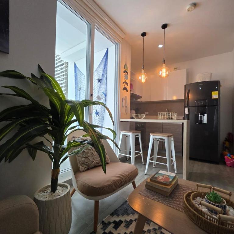 Cartagena Centro de Convenciones Hotel de las Americas con salida a playa 2BR Wifi - Two-Bedroom Apartment with Garden View - 8