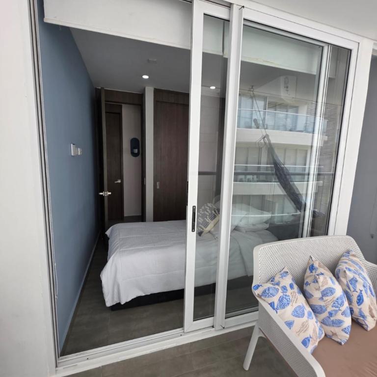 Cartagena Centro de Convenciones Hotel de las Americas con salida a playa 2BR Wifi - Two-Bedroom Apartment with Garden View - 32