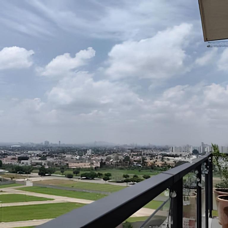 World Cup Akron Apt | Views + Security - One-Bedroom Apartment - 18