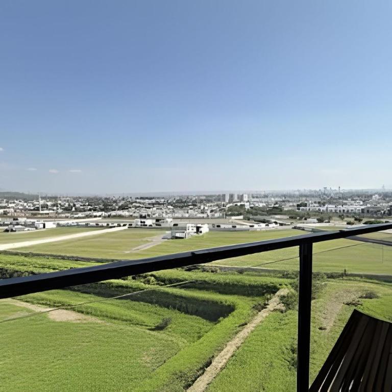 World Cup Akron Apt | Views + Security - One-Bedroom Apartment - 42