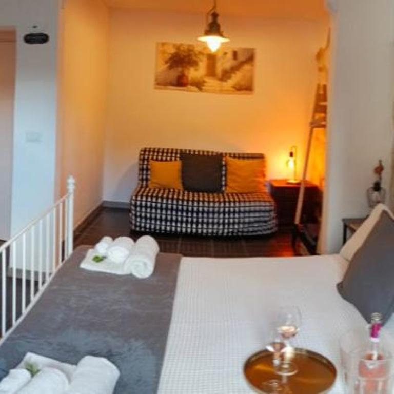 Tirella Home - Apartment mit 1 Schlafzimmer und Terrasse - 4