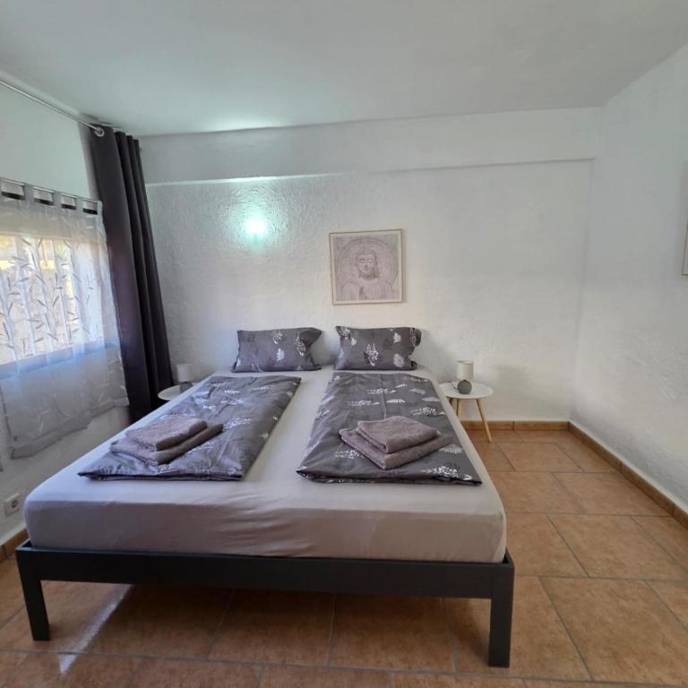 Villa Anja - La Fustera - Cozy Home - Casa con encanto - Three-Bedroom House - 23