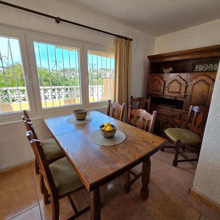 Villa Anja - La Fustera - Cozy Home - Casa con encanto - Three-Bedroom House - 32