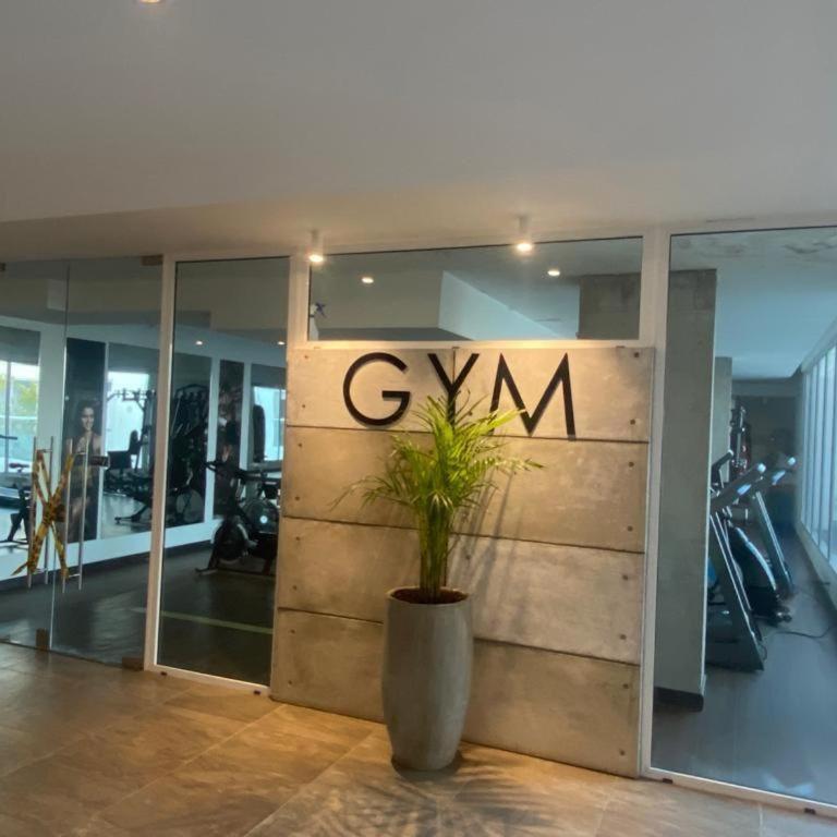 Cartagena Centro de Convenciones Hotel de las Americas con salida a playa 2BR Wifi - Two-Bedroom Apartment with Garden View - 58
