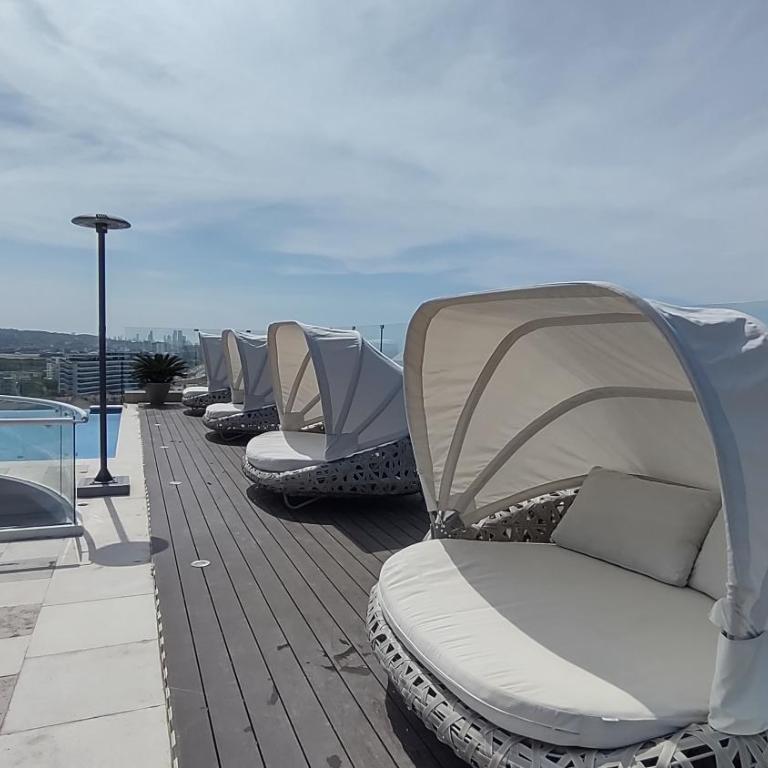 Cartagena Centro de Convenciones Hotel de las Americas con salida a playa 2BR Wifi - Two-Bedroom Apartment with Garden View - 52