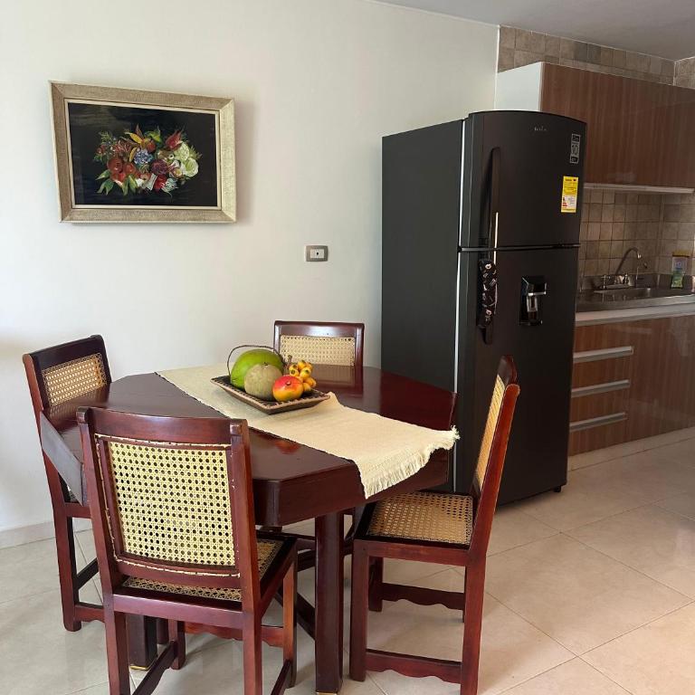 Apartamento frente al mar en Playa Salguero - Two-Bedroom Apartment - Oceanfront - 12