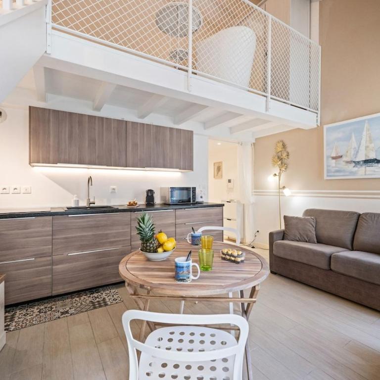 VILLA CARLA appartement central zone piétonne clim - Appartement - 1