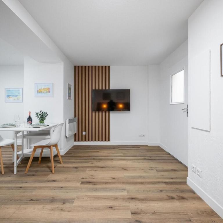 LE JARDIN DEDEN Hyper Centre Bord de Mer Wifi - Appartement - 6