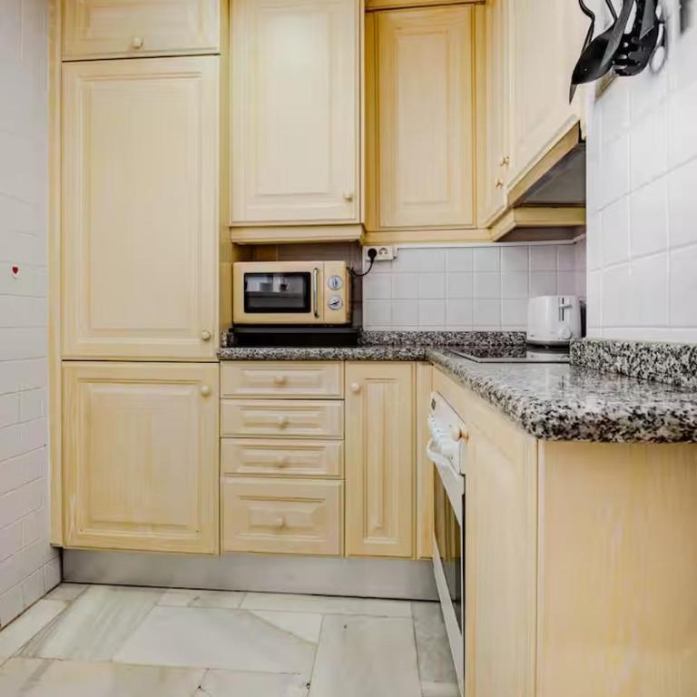 Beach House Puerto Marina - Apartment mit 1 Schlafzimmer und Terrasse - 6