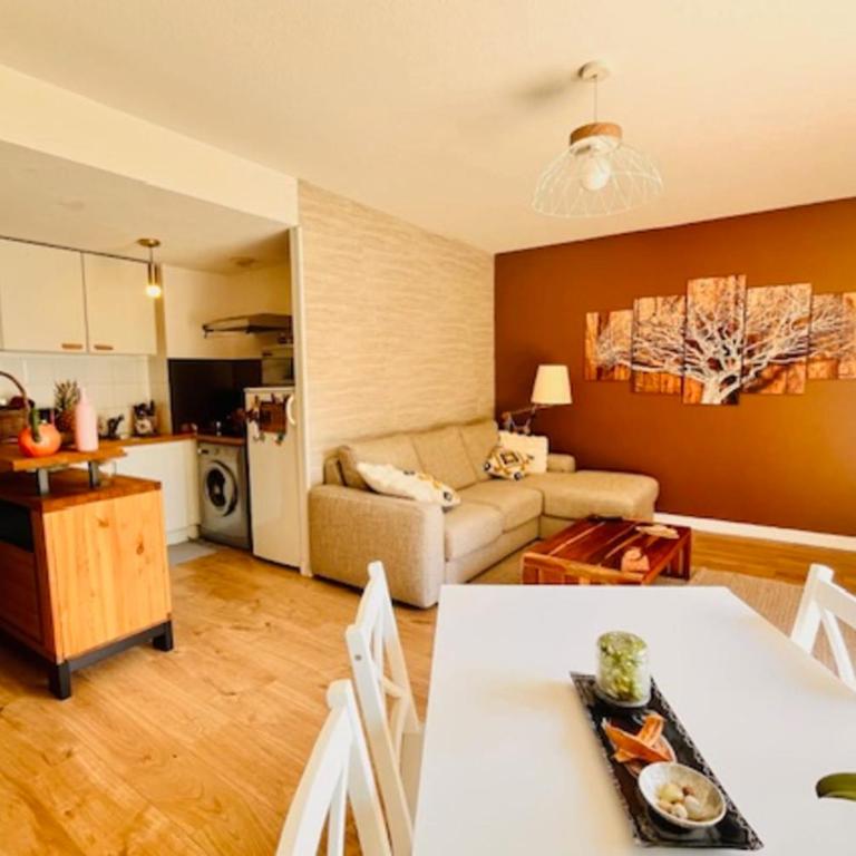 Apartment with terrace and pool - Apartment - 5
