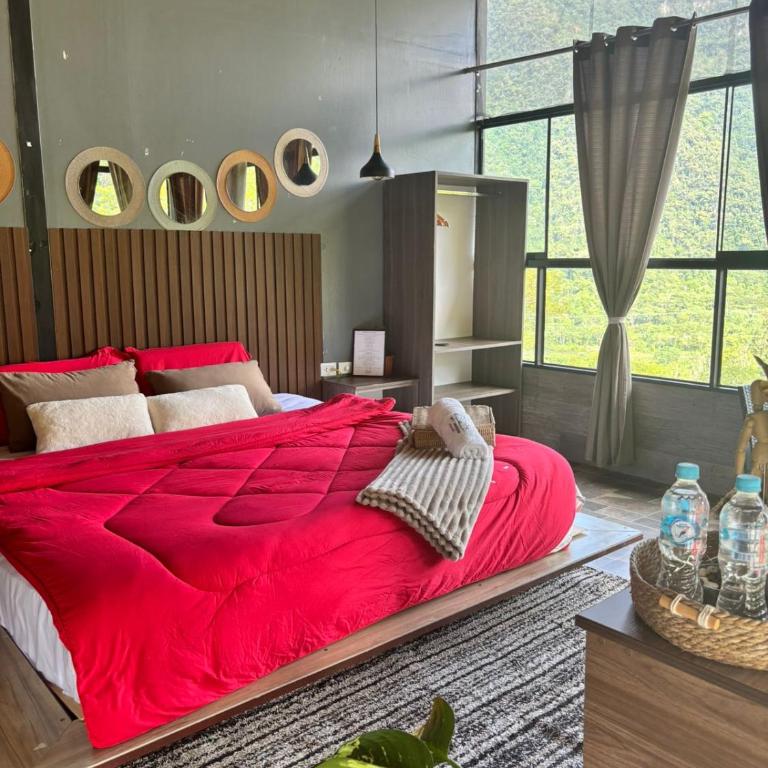 Inti Yaykuna Resort - Queen Room with Pool View - 2