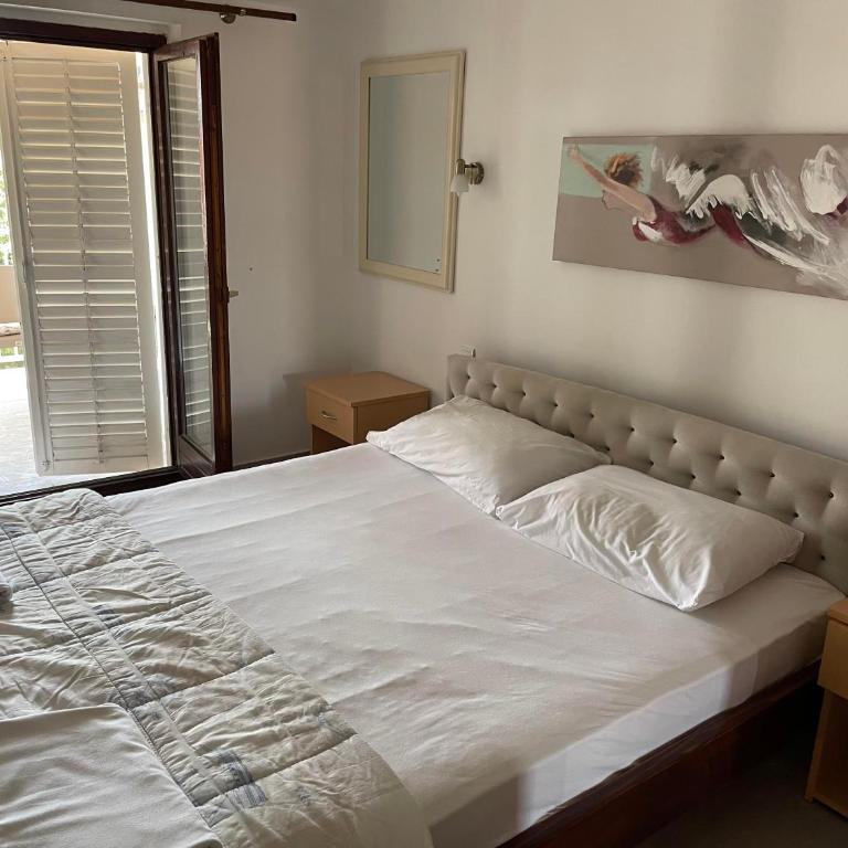 Apartments Minja S - Two-Bedroom Apartment with Balcony - 4