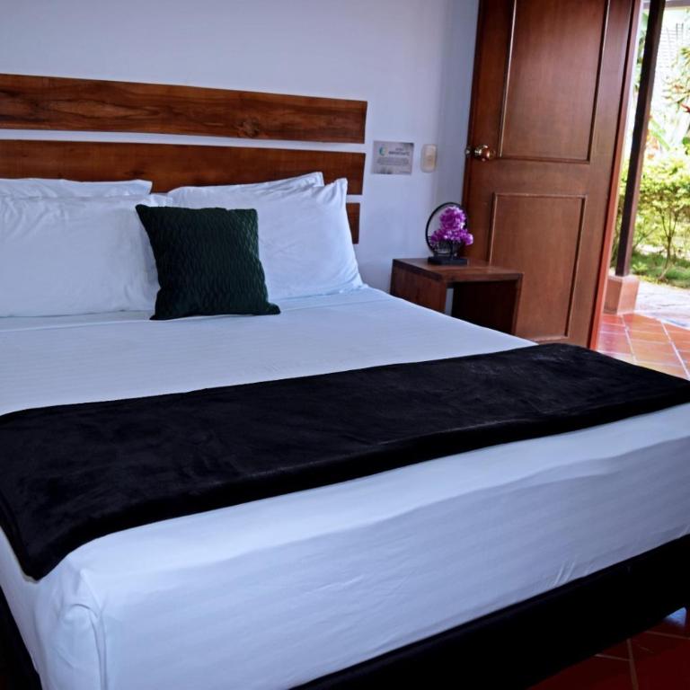 Hotel Campestre Palmas del Zamorano - Habitación Doble - 3